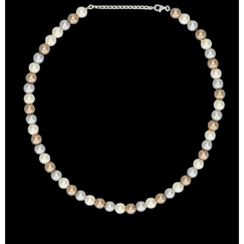 Shashi Capucine Pearl Necklace in Pearl New